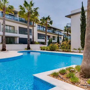 cavalo-preto-beach-resort.hotelaalgarve.com/